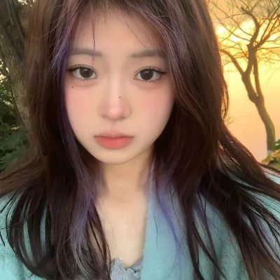 圆月映花都